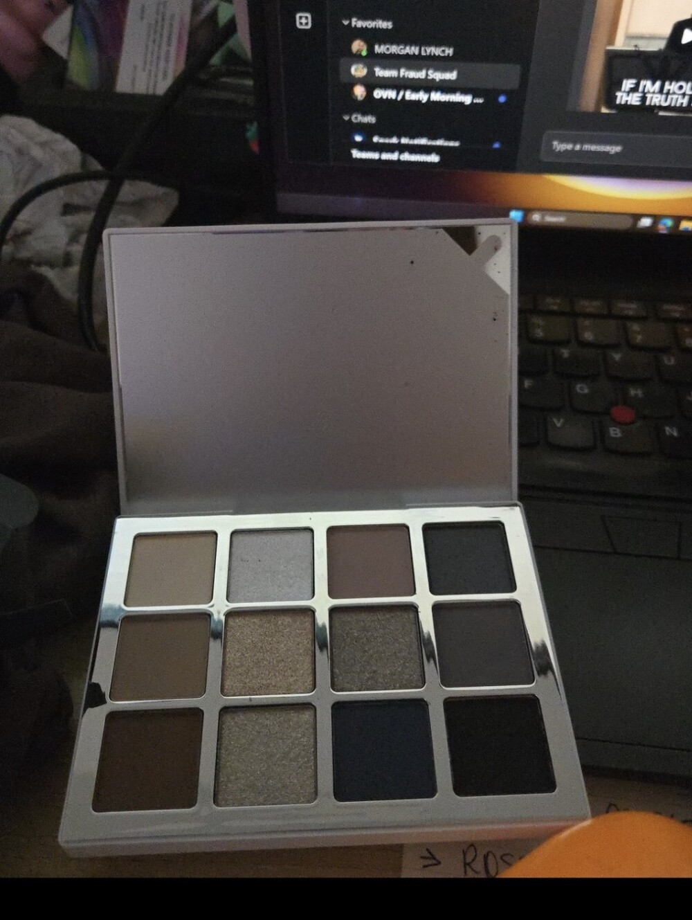 Neutral Matte & Shimmer Eyeshadow Palette - Taupe, Brown, Gray, Black